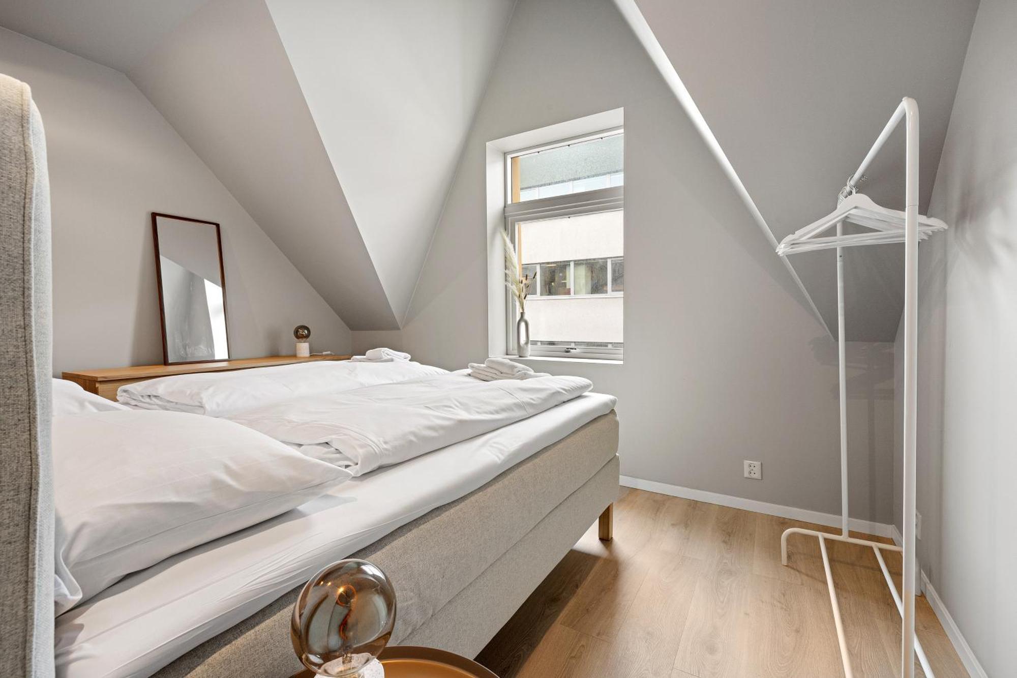 Homerentals L 120Sqm Mid-Central - King Beds - 500Mbps Wi-Fi Bergen Dış mekan fotoğraf